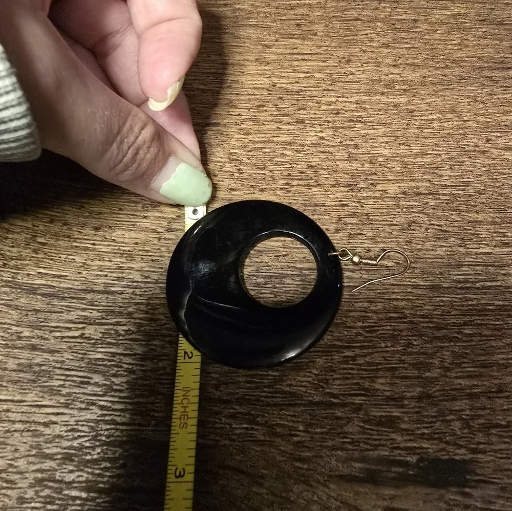 black plastic circle dangling earrings